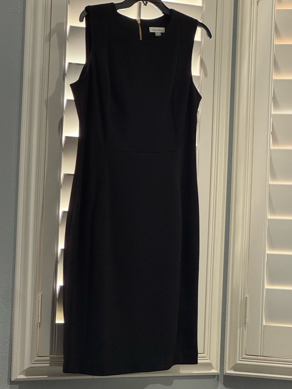 Calvin Klein Black Sleeveless Midi Sheath Dress